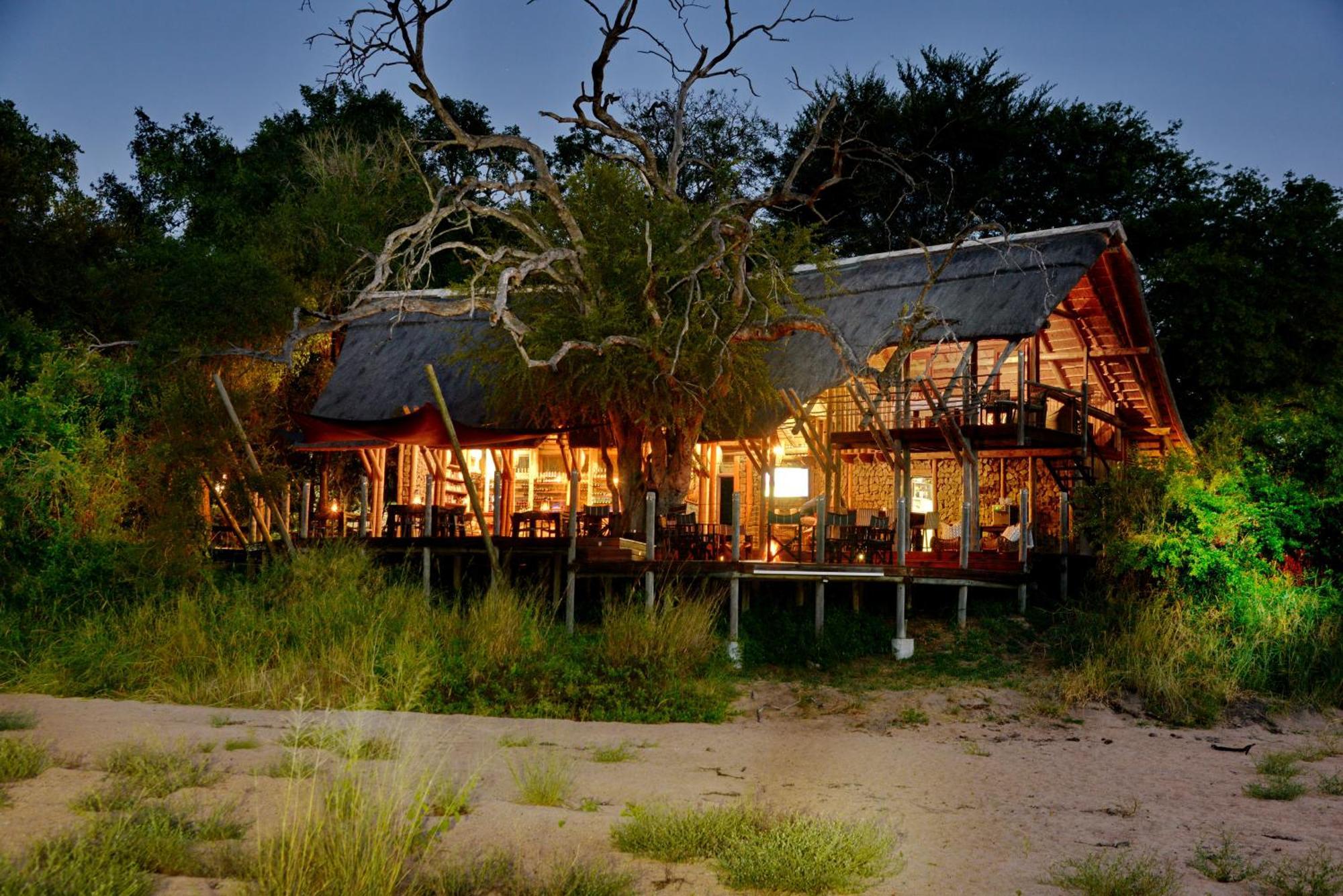 Rhino Post Safari Lodge 스쿠쿠자 외부 사진