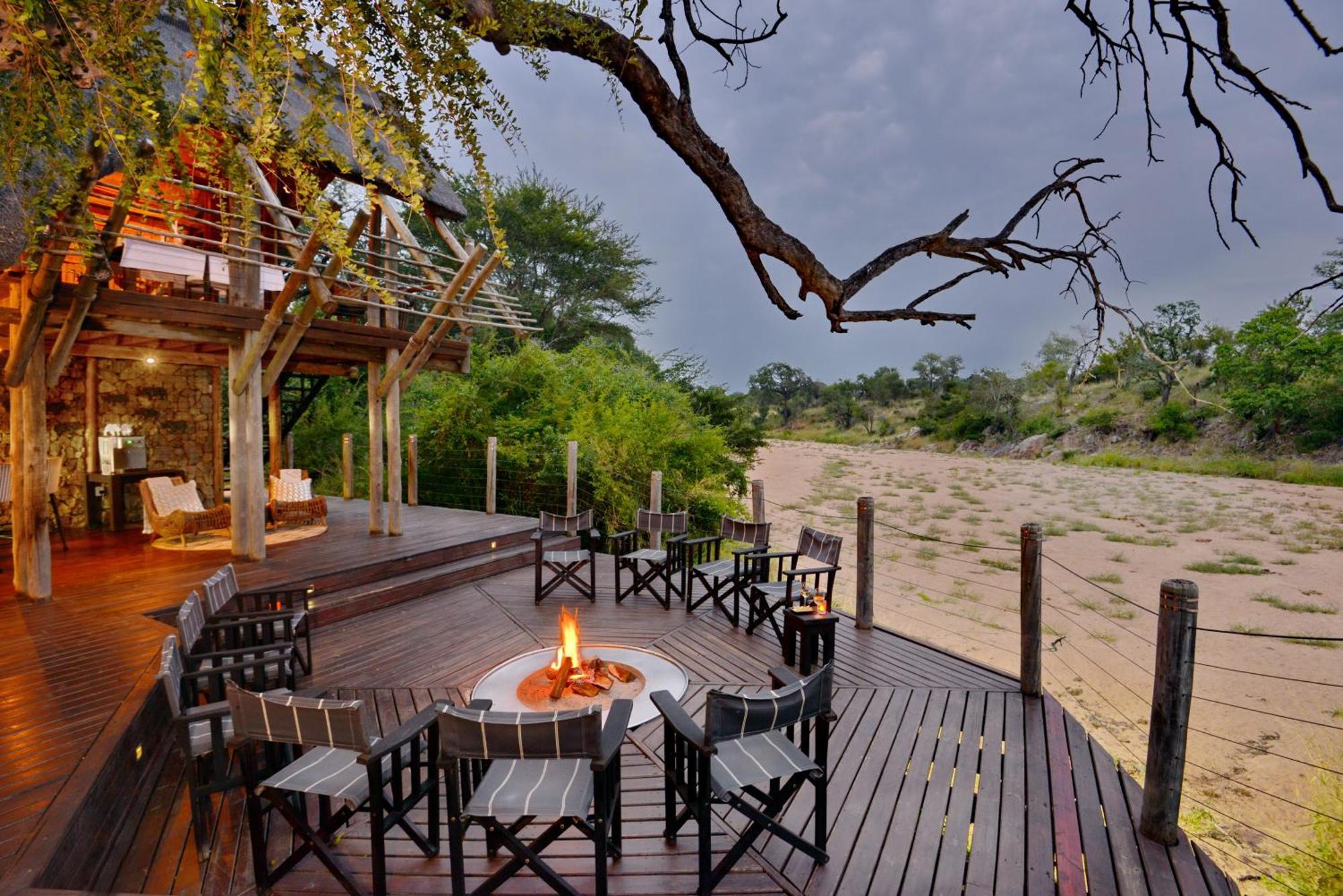 Rhino Post Safari Lodge 스쿠쿠자 외부 사진